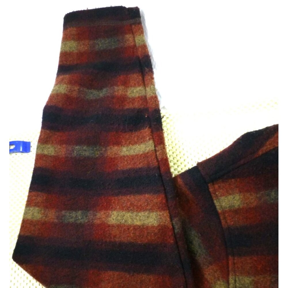 John Wayne Sweater Mens XL Navy Red Green Plaid Wooly Fleece Quarter Snap - Picture 9 of 11